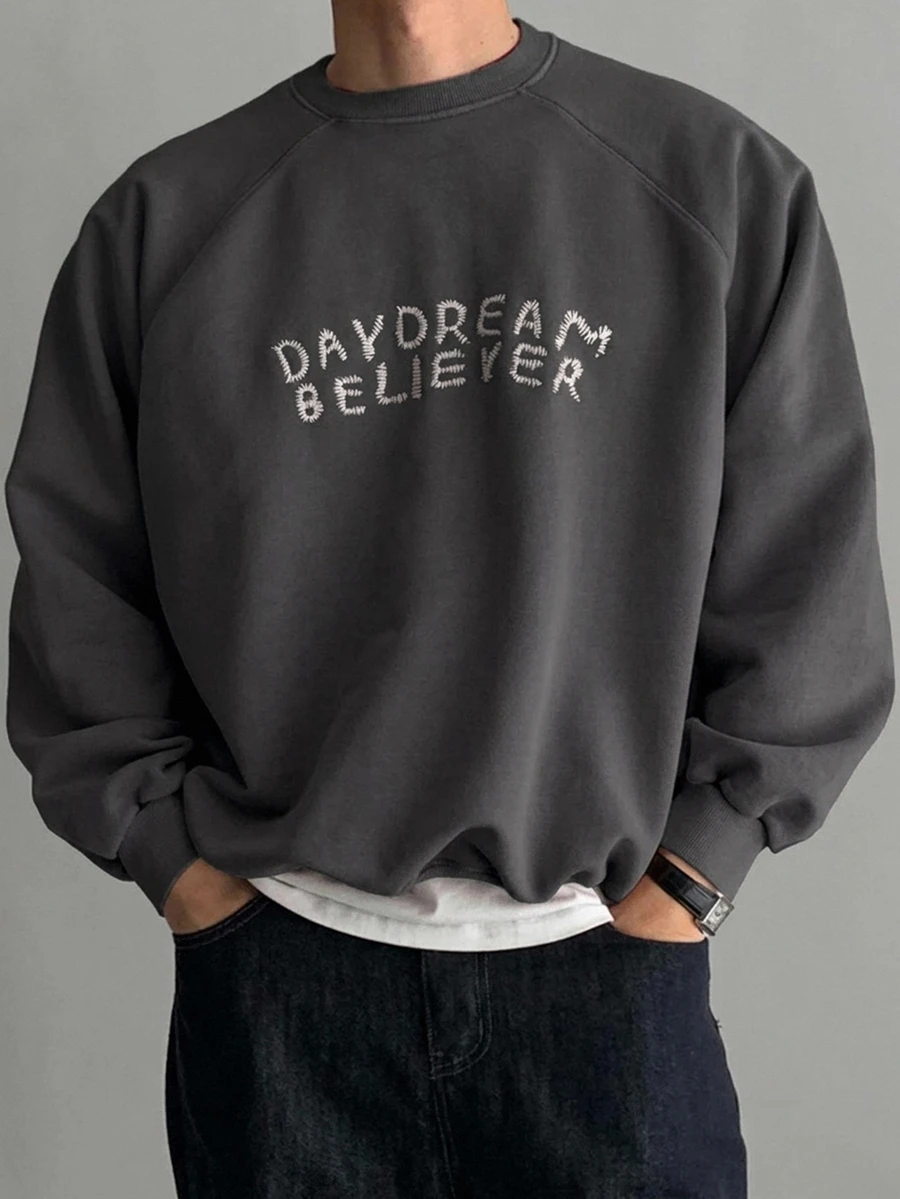 DAZY Spring/Autumn Gray Loose Fit Short Crew Neck Sweatshirt With Ribbed Hem And Cuffs, Letter Embroidery Men's Pullover - Grey - View 1