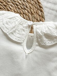 SHEIN 女婴夏季短袖圆领滴扣简约休闲连体衣，适合日常休闲、旅行、露营 - 白色 - 查看 9