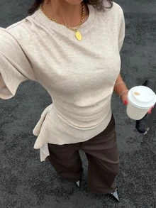 Siren Gaze 女士优雅米色夏季早午餐T恤，不对称褶裥腰身设计，不对称下摆，修身圆领宽袖针织上衣，休闲通勤之选 - 杏色 - 查看 6
