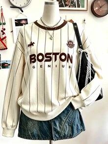 Lalippa Áo nỉ chui đầu nữ phong cách vintage Mỹ, sọc dọc, cổ tròn, kiểu collegiate, in chữ BOSTON kèm huy hiệu, phối bo gân tương phản, dáng rộng, vai trễ, casual - Nhiều màu - Xem 3