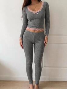 DAZY طقم ملابس داخلية نسائي من الدانتيل بتصميم مرقع بقصة ضيقة وأكمام طويلة مع بنطال، طقم بيجامة خريفي - رمادي - مشاهدة 1