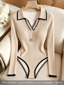 SHEIN 女款拼色 Polo 領羅紋針織連身內衣，修身長袖底層，法式黑白包邊翻領，高彈力收腰塑形內著，奶油白對比邊 V 領 Polo 針織連身衣，直條紋顯瘦 - 彩色 - 查看 1
