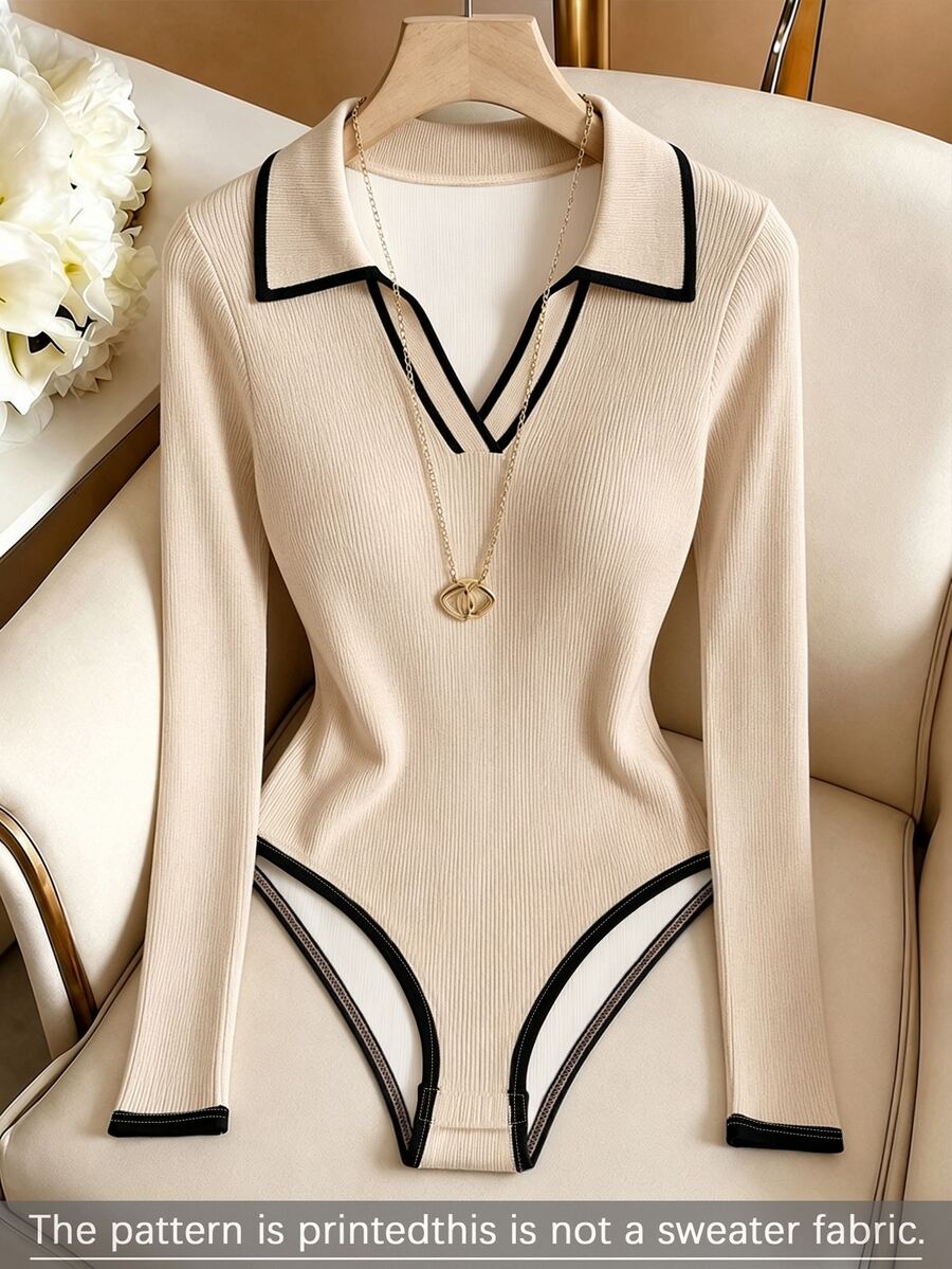 SHEIN 女款拼色 Polo 領羅紋針織連身內衣,修身長袖底層,法式黑白包邊翻領,高彈力收腰塑形內著,奶油白對比邊 V 領 Polo 針織連身衣,直條紋顯瘦 - 彩色 - 查看 1