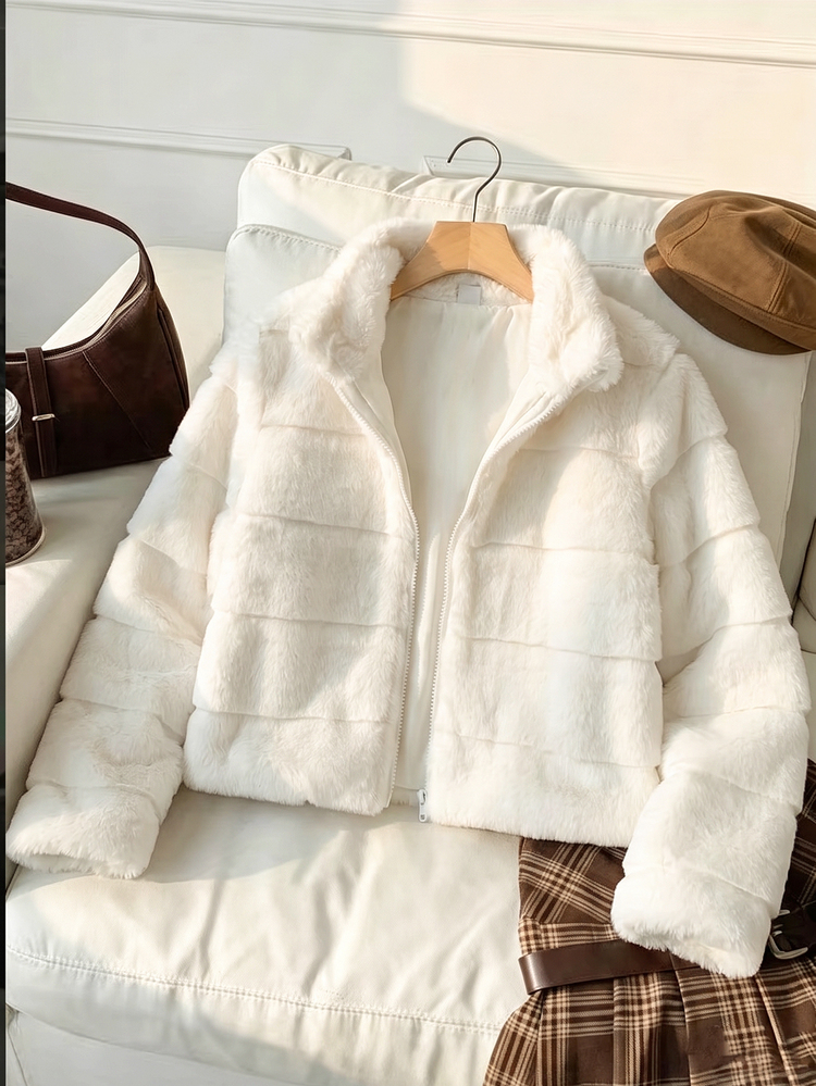 SHEIN Sparklyn 1pc Girls White Striped Colorblock Short Faux Fur Zipper Jacket, Suitable For Autumn/Winter, Street Style, Casual Daily, Travel, Party, Versatile Outerwear - White - View 7
