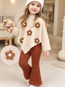 SHEIN Elladie kids 2件組女童幼兒套裝，溫柔復古風，3D鉤編花朵貼飾裝飾，高領蝙蝠袖長袖不對稱下擺上衣，搭配直條紋開衩喇叭褲，獨特時尚套裝，適合日常穿著、休閒聚會，秋冬季 - 卡其色 - 查看 1