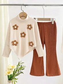 SHEIN Elladie kids 2件組女童幼兒套裝，溫柔復古風，3D鉤編花朵貼飾裝飾，高領蝙蝠袖長袖不對稱下擺上衣，搭配直條紋開衩喇叭褲，獨特時尚套裝，適合日常穿著、休閒聚會，秋冬季 - 卡其色 - 查看 4