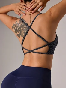 Dewbera Dewbera 女款深綠色豹紋無縫瑜伽運動內衣，夏季性感扭轉設計交叉露背健身上衣，內建胸墊，聚攏比基尼上衣 - 黑色 - 查看 3
