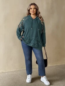 SHEIN CURVE+ بلوزة رياضية نسائية مقاس كبير بلون أخضر سادة مع حواف دانتيل وأكمام راجلان ورباط قابل للسحب وغطاء رأس للخريف - أخضر - مشاهدة 3
