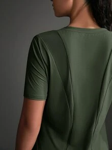 SHEIN Sports Athletic T-Shirt & Tank Tops, Solid Color, Minimalist & Fashionable Design, Suitable For Summer Gym Women Shirts - Army Green - View 14