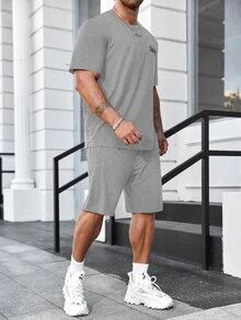 Manfinity EZcore 男裝加大碼字母印花短袖t恤和短褲套裝 - 淺灰色 - 查看 4