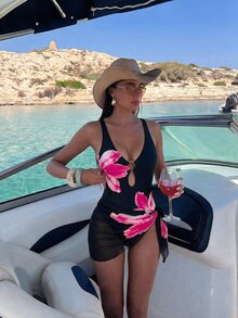 SHEIN Swim 女款印花隨機深V性感連身泳衣 2件組附網紗罩衫裙 海灘度假性感泳裝 - 黑色 - 查看 6
