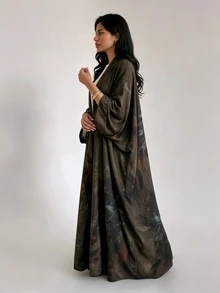 Al Najma Tie-Dye Long Sleeve Loose Elegant Arabic Abaya - Army Green - View 1