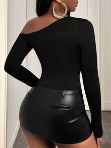 BamGleam Black Off-Shoulder Patchwork Long-Sleeved Sexy T-Shirt In English Fall Cloth For Women - Black - View 3