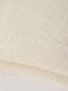 GlowEve CURVE Sweater Pullover Wanita Plus Size Warna Off White dengan Kerah Mock Neck untuk Musim Gugur dan Musim Dingin, Dekorasi Logam, Lapisan Fleece, Slim Fit Dasar Serbaguna Lengan Panjang - Krem - View 8