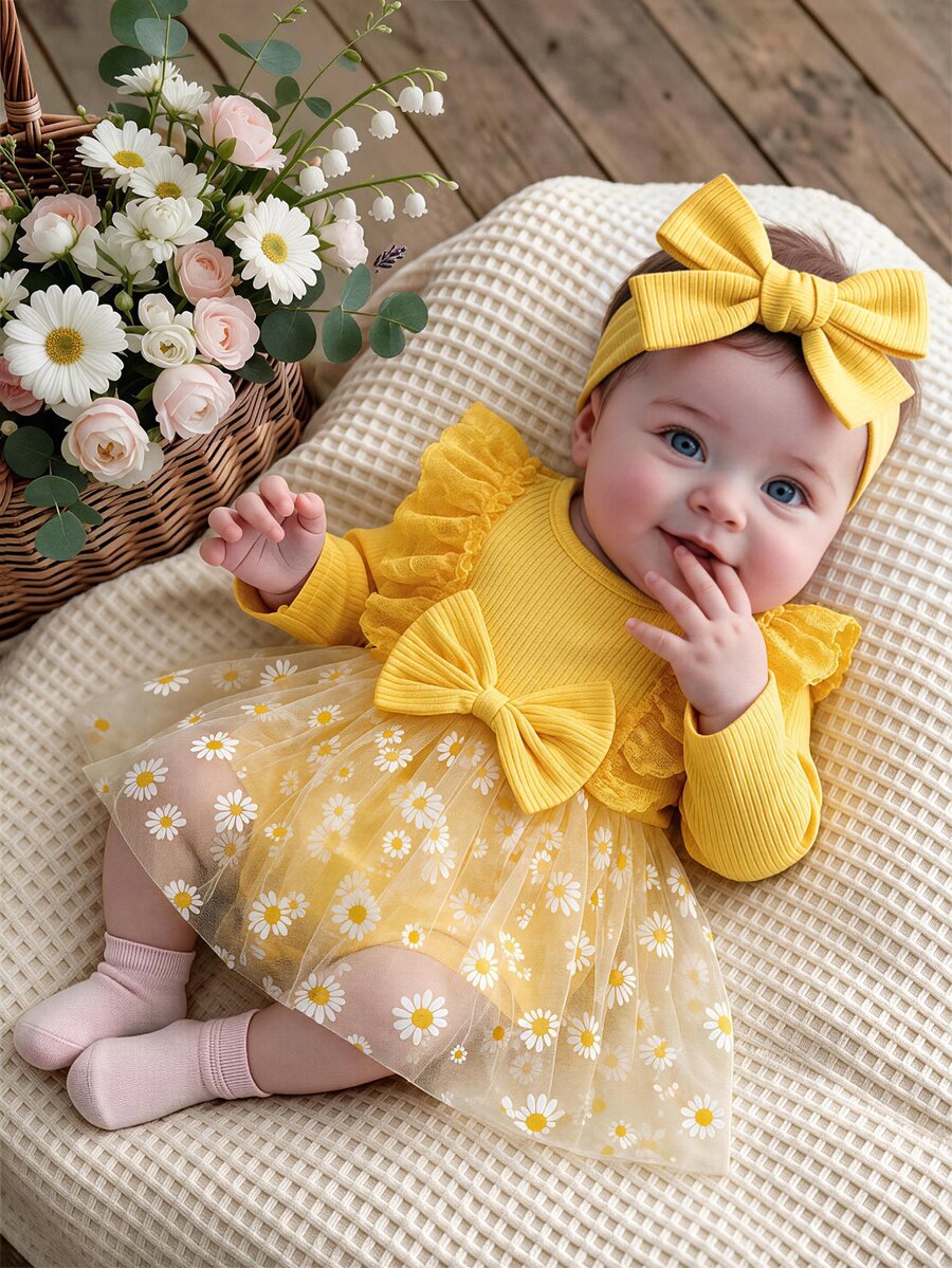 SHEIN 新生女嬰長袖黃色直條紋蝴蝶結拼接雛菊網紗洋裝與髮帶兩件套,秋季休閒上學穿搭 - 黃色 - 查看 1