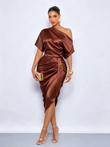 SOLERSUN Open Shoulder Short-Sleeved Bodycon Midi Dress With Pleats, Front Slit, And Glossy Fabric. - Rust Brown - View 8