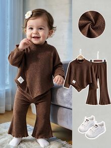 SHEIN Vintaside Kids 2件組幼女上衣與喇叭褲套裝，優雅棕色荷葉邊紋理喇叭褲，長袖小立領，休閒款，適合假日、秋季、萬聖節與聖誕節 - 卡其色 - 查看 1