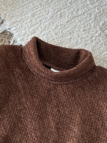 SHEIN Vintaside Kids 2件組幼女上衣與喇叭褲套裝，優雅棕色荷葉邊紋理喇叭褲，長袖小立領，休閒款，適合假日、秋季、萬聖節與聖誕節 - 卡其色 - 查看 5