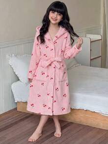 SHEIN 青少年女孩簡約秋冬舒適保暖加厚內裡櫻桃印花居家服 - 淺粉色 - 查看 6