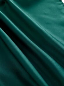 Femmeverse Plus Size Women's Solid Color Overlap V-Neck Pleated Design Sleeveless Elegant Dress - Dark Green - View 4