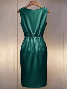 Femmeverse Plus Size Women's Solid Color Overlap V-Neck Pleated Design Sleeveless Elegant Dress - Dark Green - View 2