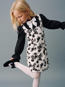 Maija Kids Maija Kids 1件大女孩優雅時尚修身拼色黑白玫瑰印花2合1收腰蝴蝶結裝飾洋裝，適合室內、日常、運動、拍照、假期、萬聖節、星期三、哥德風、秋冬 - 黑與白 - 查看 4