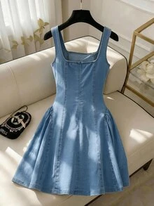 SHEIN MOD 女款方領無袖牛仔洋裝，淺藍色秋季休閒約會日常穿搭，優雅海灘婚禮賓客派對畢業旅行裝 - 中等水洗藍 - 查看 2