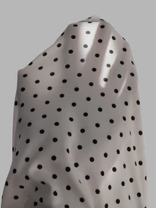 SHEIN Sparklyn 1pc Tween Girl V-Neck Long Sleeve Slim Fit T-Shirt, Simple Solid Color Casual Cute Top For Autumn School White And Black Polka Dot - Black - View 6