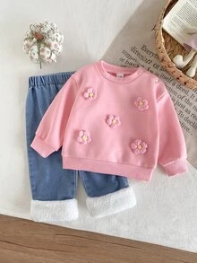 SHEIN Playful Pals 2件組幼女衛衣長褲套裝，可愛甜美粉藍色3D花朵毛絨長袖圓領加厚款，適合戶外派對冬季假期穿搭 - 粉色 - 查看 2