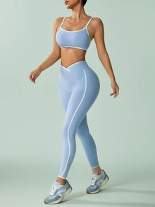 SHEIN Sovereign Charm Seamless Waist-Cinched Colorblock Jacket 3 Pieces Sports Set - Baby Blue - View 3