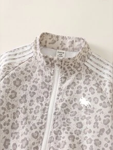 SHEIN 中性嬰兒男/女童、幼兒 2件組秋冬休閒時尚灰色豹紋印花夾克套裝、運動衫套裝、嬰兒冬季套裝、運動服、街頭風 - 淺灰色 - 查看 4