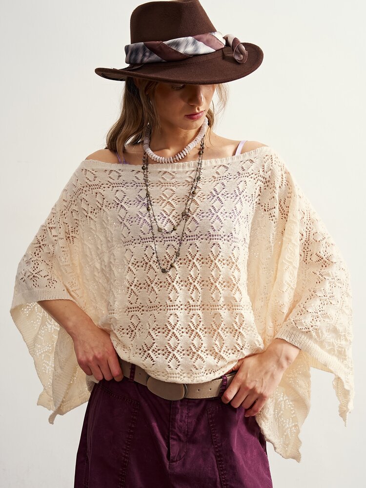 Bohemela Sweater Cape Wanita Warna Polos dengan Desain Berongga, Longgar, dan Modis - Aprikot - View 3