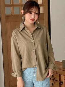 DAZY Blusa de hombros caídos con estampado de rayas, ropa de otoño con estilo universitario, top de manga larga - Caqui - Ver 2