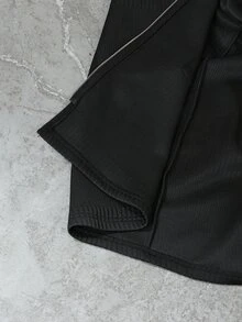 SHEIN CURVE+ Mantel Wanita Ukuran Besar Kasual Warna Polos dengan Dua Saku dan Tudung, Musim Gugur & Musim Dingin - Hitam - View 9