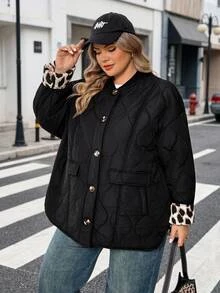 SHEIN CURVE+ Jaket Tebal Berlapis Ukuran Besar dengan Kantong Motif Leopard Lengan Panjang Hitam Musim Dingin - Hitam - View 2