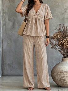 Weeklong Conjunto de 2 piezas de camisa de manga corta con nudo delantero a rayas y pantalones casuales de vacaciones de primavera/verano para mujer talla grande - Multicolor - Ver 3