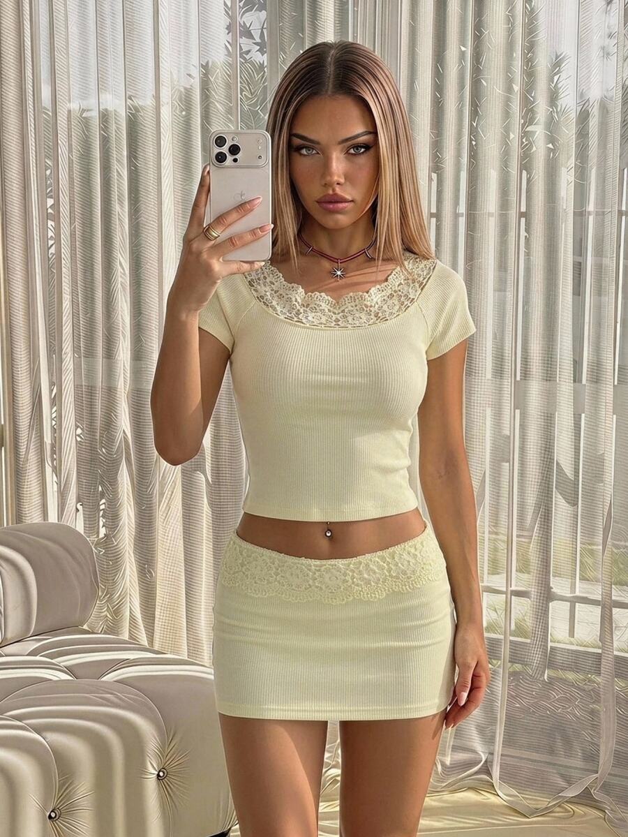 SHEIN ICON Women's Summer Casual Vacation Style Solid Color Low Waist Lace Patchwork Bodycon Mini Skirt - Light Yellow - View 1