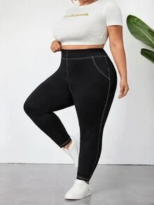 SHEIN CURVE+ 大尺碼女款高腰緊身休閒百搭牛仔褲 - 黑色 - 查看 6
