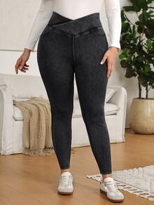 SHEIN CURVE+ Plus Size Women's Casual Stretch Overlap Waist Denim Jeans - Blue - View 5