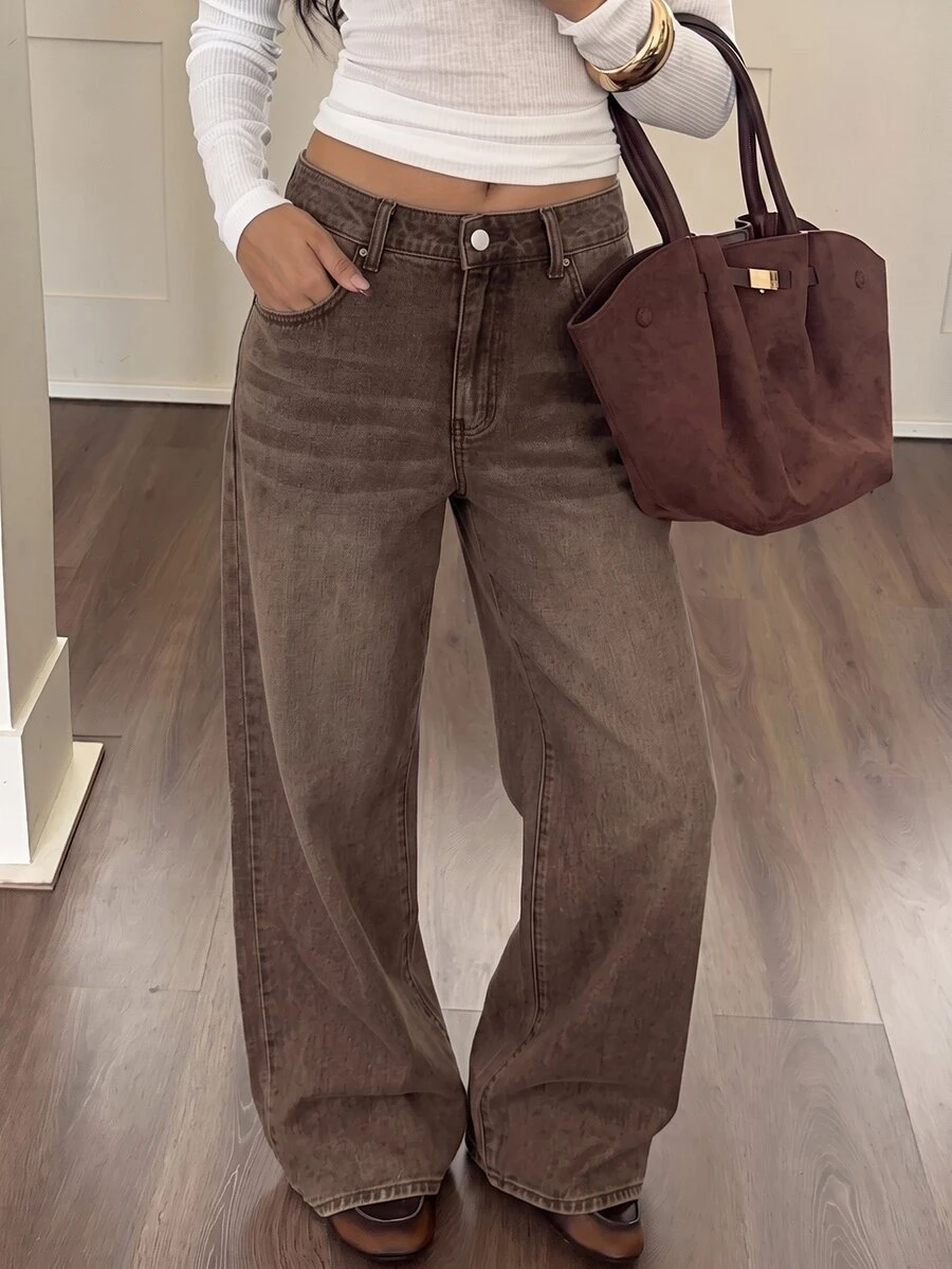 Muchica Celana Jeans Denim Longgar Seksi Ukuran Plus Wanita dengan Kantong Kancing - Coklat - View 1