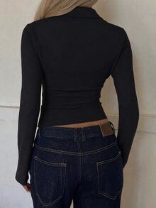 SHEIN EZwear 95%棉女款休閒修身長袖T恤，胸前抓皺設計，女款秋冬衣飾，夏季衣飾，街頭風，適合日常通勤、約會、聚會、秋冬、夏季、派對、婚禮、海灘、畢業典禮，優雅、休閒、外出、Y2K、音樂節穿搭、度假衣飾、返校衣飾 - 黑色 - 查看 3
