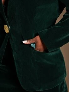 Radiana Plus Size Women's Dark Green Elegant Formal Summer Matte Velvet Professional Suit Jacket And Skirt Set With Pockets,Metal Button Decor Commuter Suit - Green - View 7
