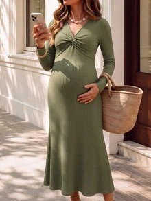 Momance Green Long Knitted Ribbed Maternity Dress, V-Neck Twisted Fish Tail Hem, Slimming Elegant, Autumn/Winter - Green - View 3