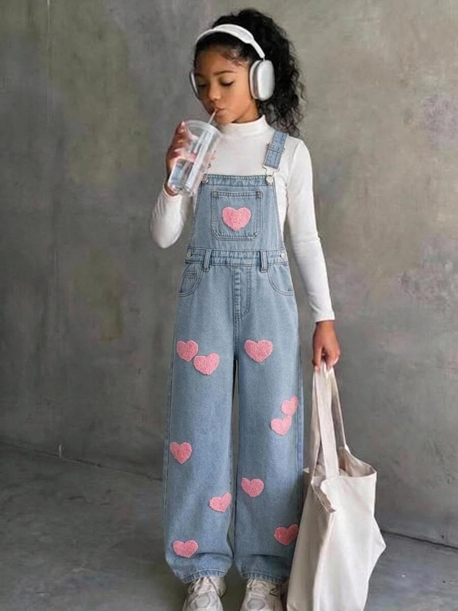 SHEIN Kids Tween Girl Pink Heart-Shaped Towel With Embroidery Pattern Blue Loose-Belted Denim Jeans - Blue - View 1