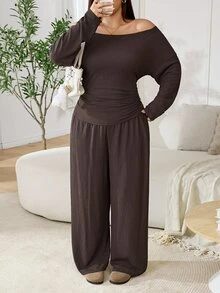 Solflare Plus Size Women Solid Color Pleated Long Sleeve Top And Pants Casual Daily 2 Pieces Set - Coffee Brown - View 3