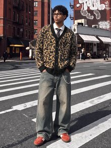 NEOSTRIT Men's Streetwear Leopard Pattern Button Placket Long Sleeve Knit Cardigan, Autumn, Streetwear, Hiking, Outdoor - Brown - View 5