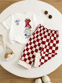 SHEIN 2pcs/Set Kids Young Boy Autumn/Winter Street Style Crew Neck Short Sleeve T-Shirt & Red Checkerboard Checkered Long Pants Two Pieces Outfit Boys T-Shirt Set - Multicolor - View 4