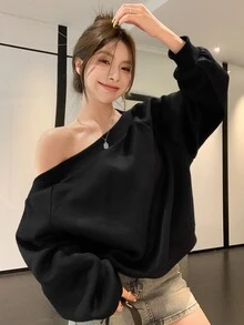 DAZY 女款休閒露肩寬鬆衛衣，純色基本款上衣，內層加絨保暖，長袖，適合秋冬日常穿著，黑色 - 黑色 - 查看 1