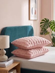 2pcs Pink Plush Flannel Pillowcases, Modern Decorative Long Pillow Covers, Suitable For Winter, Soft And Warm, Machine Washable, Pillow Insert Not Included - Pink - View 4