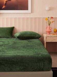 2/3pcs Green Velvet Bedding Set, Warm And Soft, Solid Color Velvet Fitted Sheet Set, Available Sizes: Extra Large, Large, Standard Double, Twin, Luxury Ultra Soft Comfortable Base Fabric, 11.8 Inch Deep Pocket Design, Suitable For Autumn, Winter, Spring. Set Includes 1 Fitted Sheet And 1/2 Pillowcases, Dorm Bedding, Back To School Bedding. - Army Green - View 5